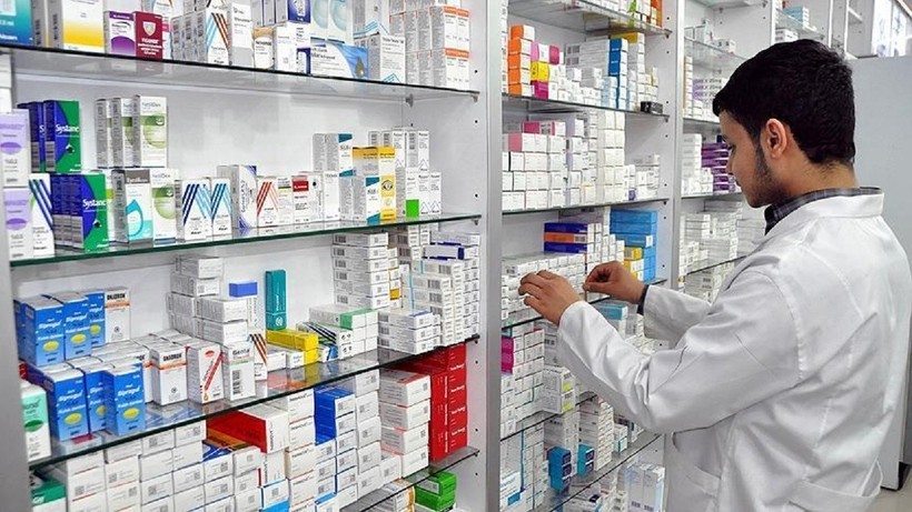Sağlık Bakanlığı'ndan yeni düzenleme: İlaç fiyatları arttıkça aynı oranda eczacıların kârı da artacak
