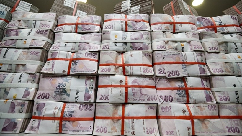 Bloomberg duyurdu: Ekonomi yönetimi mevduat ve fonlarda ‘stopaj’ adımı atabilir