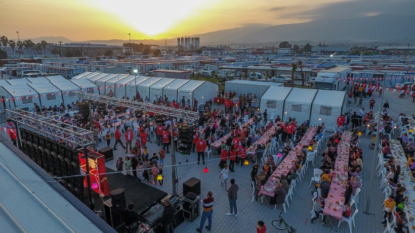 Ramazanda yardımseverlerle ihtiyaç sahipleri arasındaki köprü Kızılay'la kuruluyor