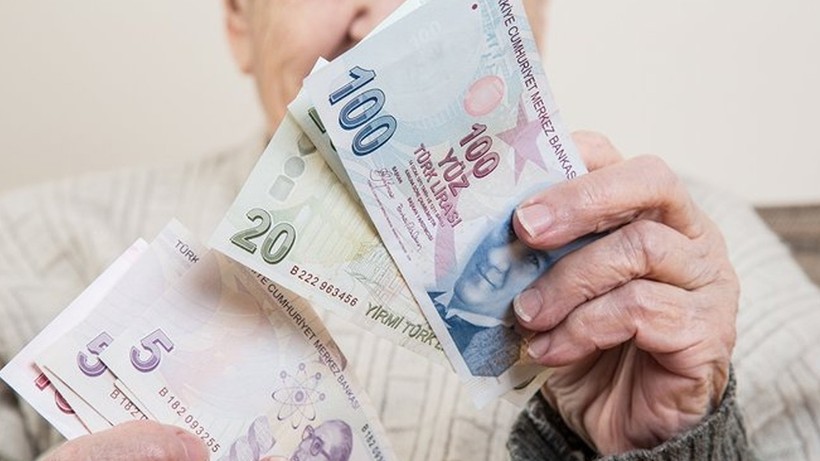 Emekli bayram ikramiyesi 4 bin TL oldu: Fark ödemesi ne zaman yapılacak?