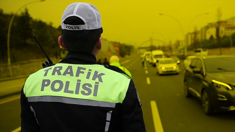 İstanbul Valiliği duyurdu: İstanbul’da bu yollar trafiğe kapatılacak!