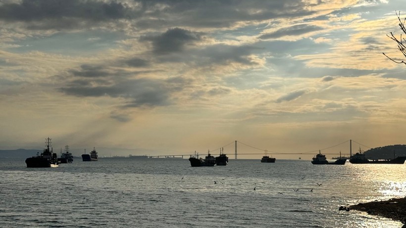 İzmit Körfezi'nde gemi yoğunluğu! 2025'te 1403 gemi giriş yaptı