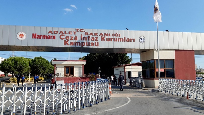 İBB soruşturmasında tutuklanan bazı isimler farklı cezaevlerine nakledildi