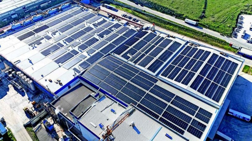 Yeşil enerjiyle süt üretmek için butona bastı