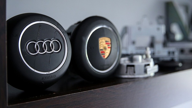 Audi ve Porsche'de yazılım krizi! ABD’de 50 bin araç servise çağrıldı