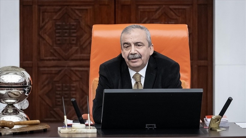 Sanatçılardan Sırrı Süreyya Önder'e geçmiş olsun mesajları