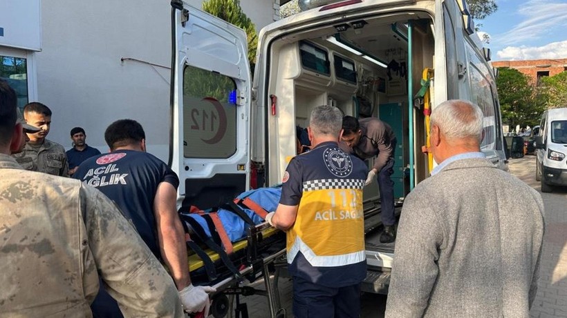 Diyarbakır'da aileler birbirine girdi: 7 yaralı