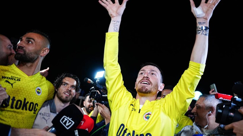 Fenerbahçeli futbolcu Mert Hakan Yandaş hastanelik oldu!