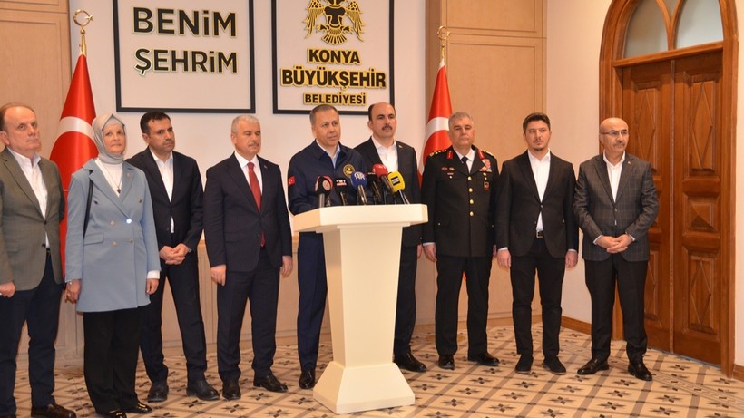 İçişleri Bakanı Yerlikaya, Konya'da yatırımlara ilişkin toplantı düzenledi
