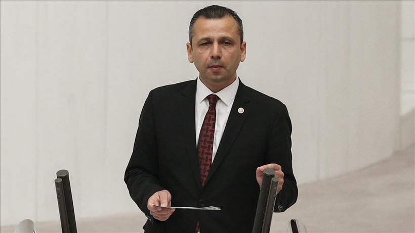 TBMM kürsüsünde çekiçle telefon kırmıştı: Eski milletvekiline tazminat cezası!