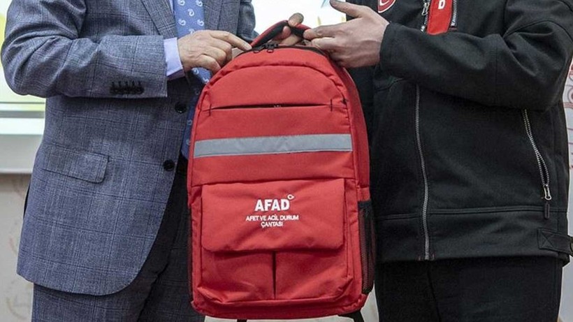 DEPREM ÇANTASINDA NELER OLMALI? Deprem çantası nasıl hazırlanır?