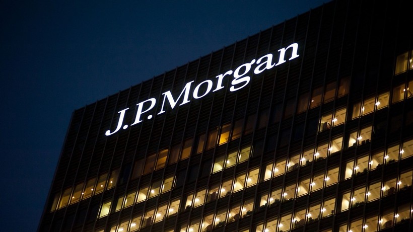 Tarihi rekor sonrası JPMorgan'dan yeni tahmin! Altın 4 bin doları aşacak