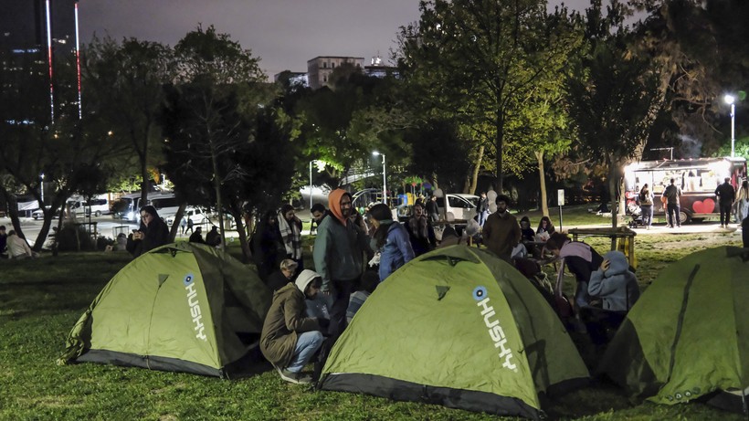 Fırsatçılar yine durmadı: Depremden kaçan zamma yakalandı!