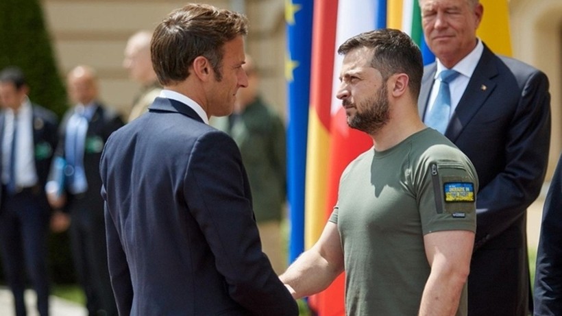 Macron ve Zelenski, Ukrayna'da ateşkes meselesini görüştü