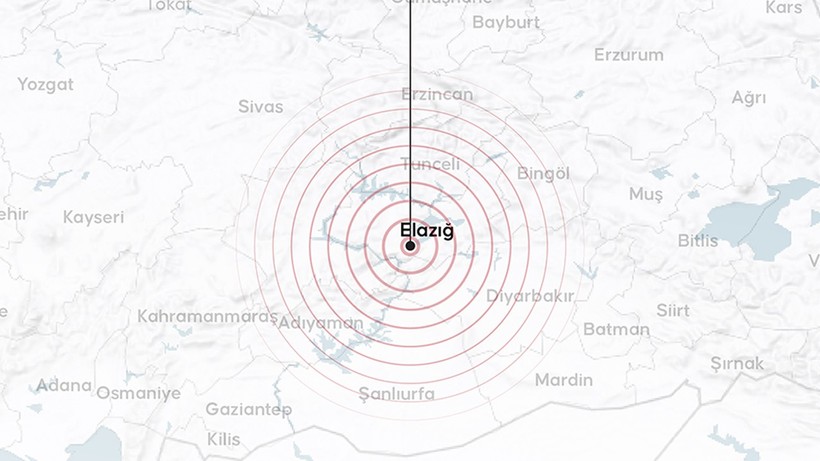 Son depremler: Elazığ Sivrice'de 4.9 büyüklüğünde deprem meydana geldi