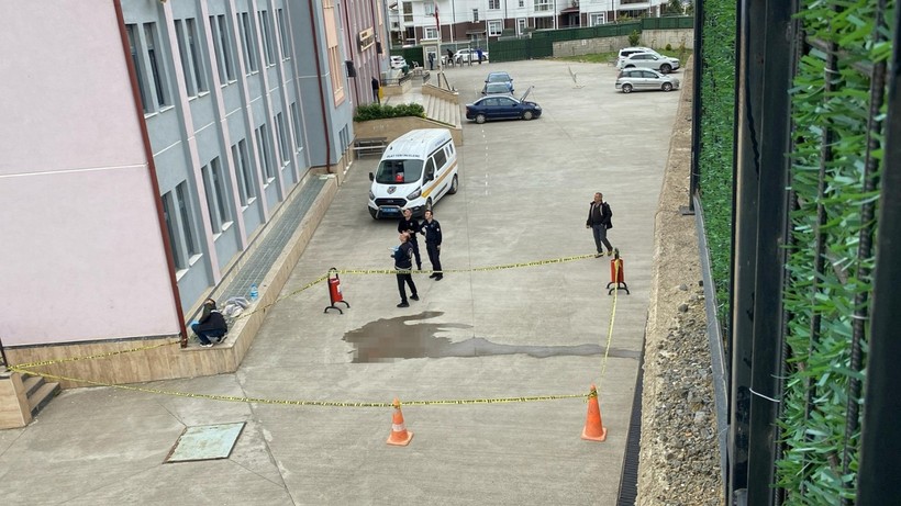 Kocaeli'de lisede korkutan olay! 12. sınıf öğrencisi 4. kattan düştü