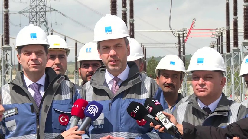 Son dakika: Bakan Bayraktar'dan elektrik kesintilerine ilişkin açıklama