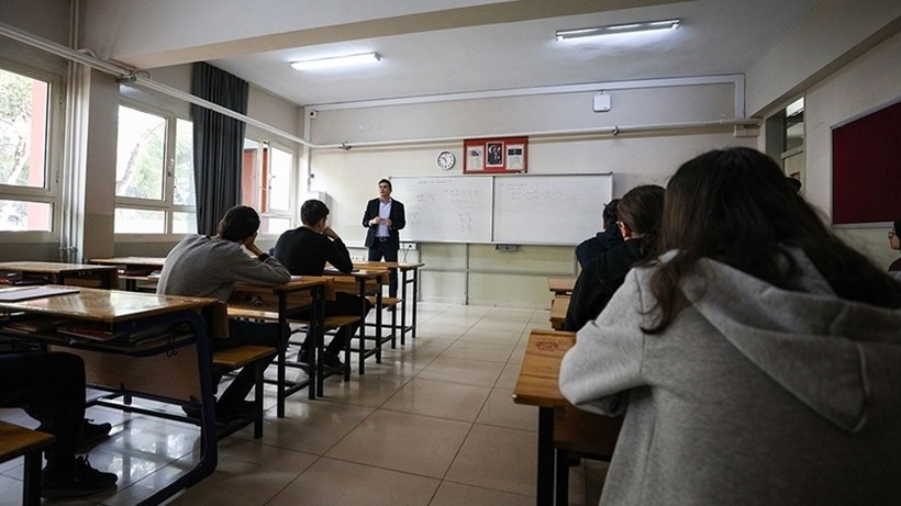 Sözleşmeli öğretmen alımı son başvuru günü: 15 bin kadro için süre bitiyor