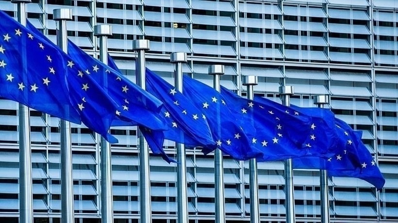 Avrupa’dan kamu ihalelerinde yeni plan: Avrupalı satın al