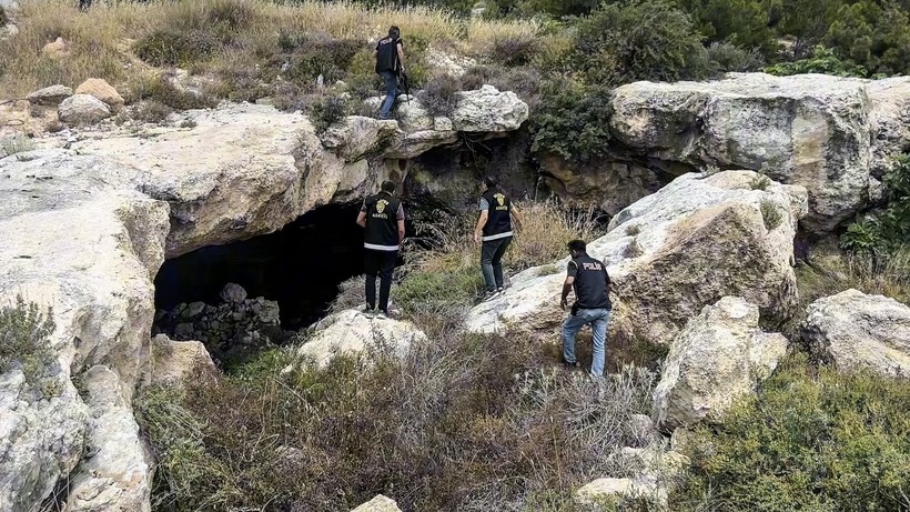 Mersin'de 17 yıl cezalı firari mağarada yakalandı