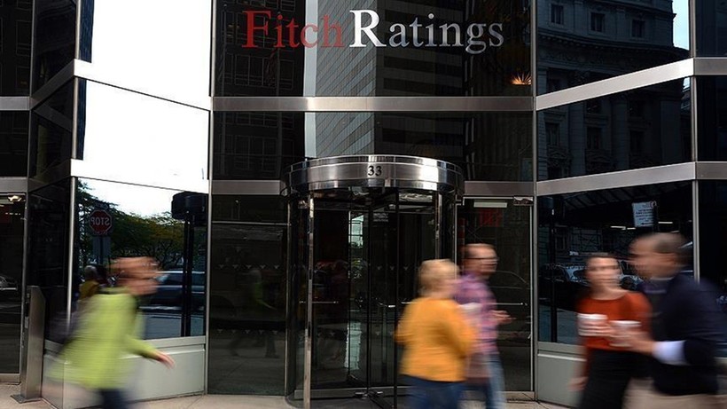 Fitch, küresel ülke notu görünümünü 'kötüleşen'e çekti
