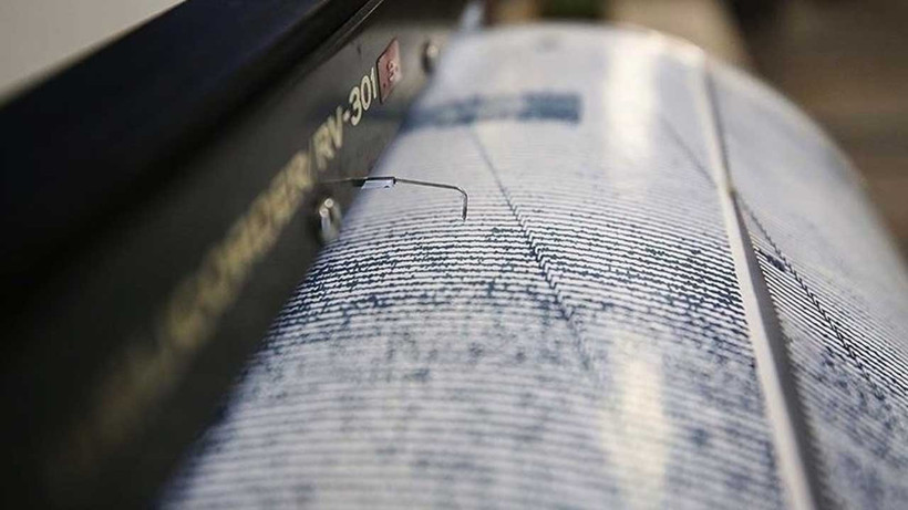 Son dakika: Ege Denizi'nde şiddetli deprem