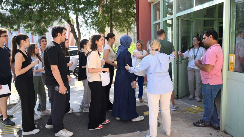 YKS soruları açıklandı! 2025 YKS'nin (TYT, AYT, YDT) soru ve cevap anahtarı eşime açıldı...