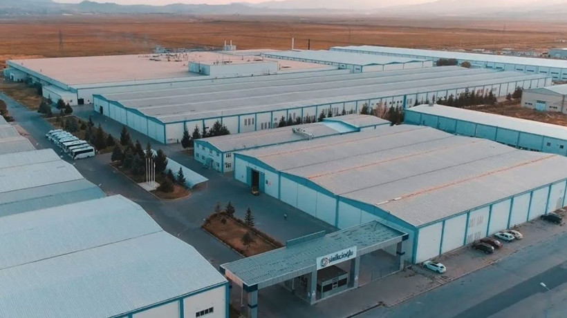 Her hafta bir tekstilci Mısır’a gidiyor