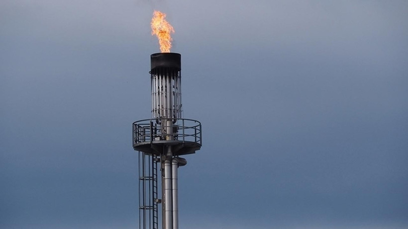 İngiltere, Rus ham petrolü için tavan fiyatı indirdi