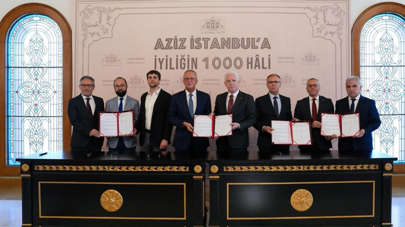 İstanbul Valisi Davut Gül, İmam Hatip Lisesi yurdu için protokol imzaladı