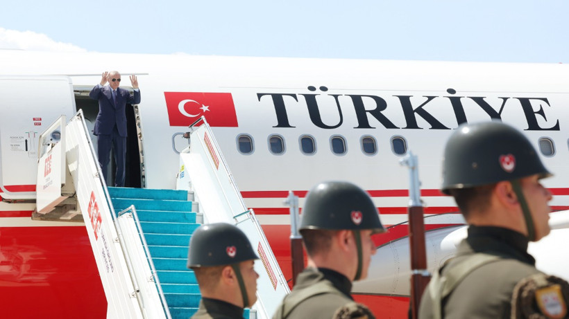 Cumhurbaşkanı Erdoğan Kıbrıs Barış Harekatı'nın 51. yıl dönümü için KKTC'ye gitti