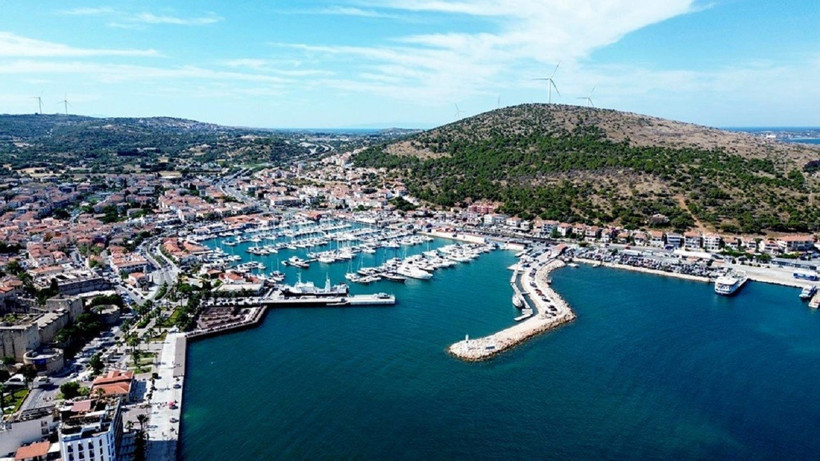 Çeşme'de 7 saatlik zorunlu su kesintisi: Vatandaşlar zor anlar yaşadı