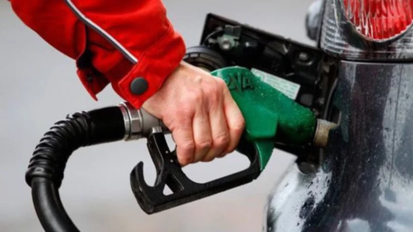Akaryakıtta tabela değişiyor: Benzine ve motorine zam geliyor!