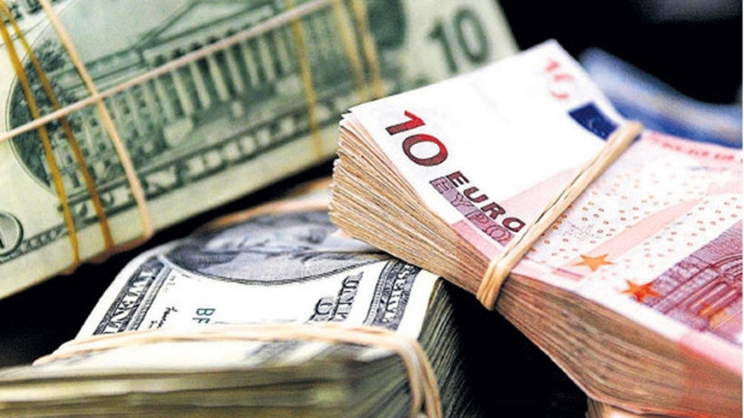 Dolar serbest piyasada 3,6660'dan açıldı