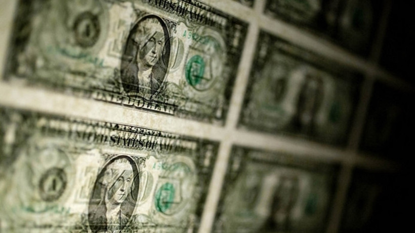 Dolar yerinde saydı