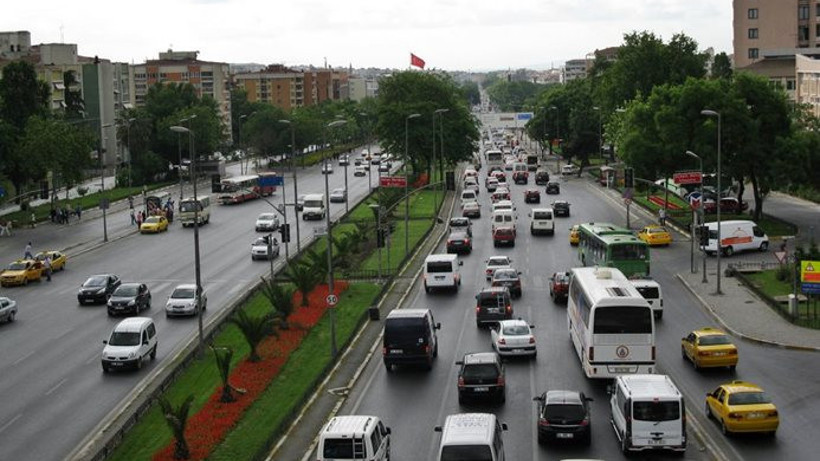 İstanbul'da Vatan Caddesi trafiğe kapatıldı