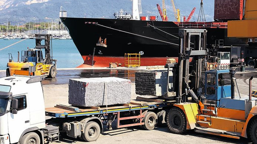 Mermerciler, konteyner krizini açık gemi taşımacılığı ile aştı
