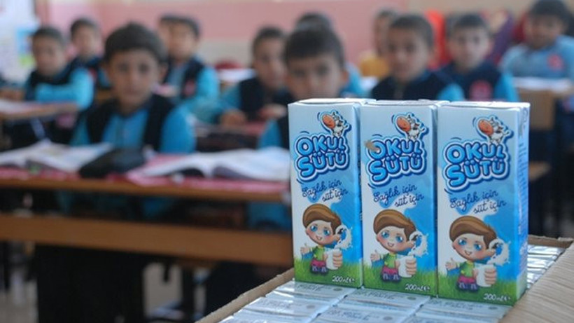 Okul sütü ihalesi yapıldı