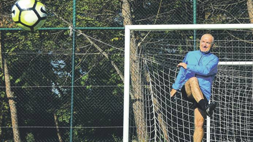 Şimdi mutfakta asist yapıyor