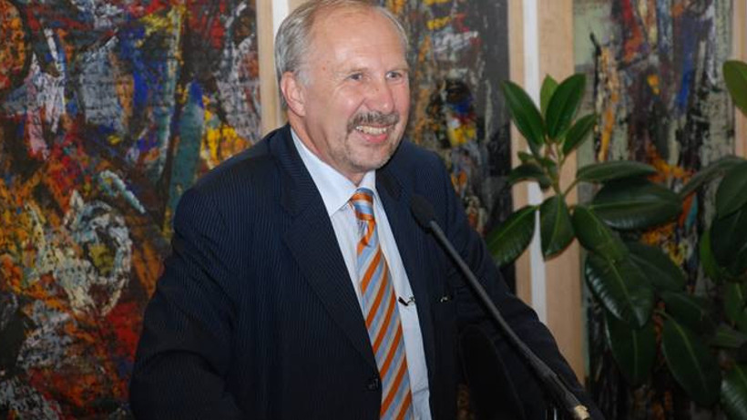 Nowotny: Para politikasında gazdan ayağımızı çekmeliyiz