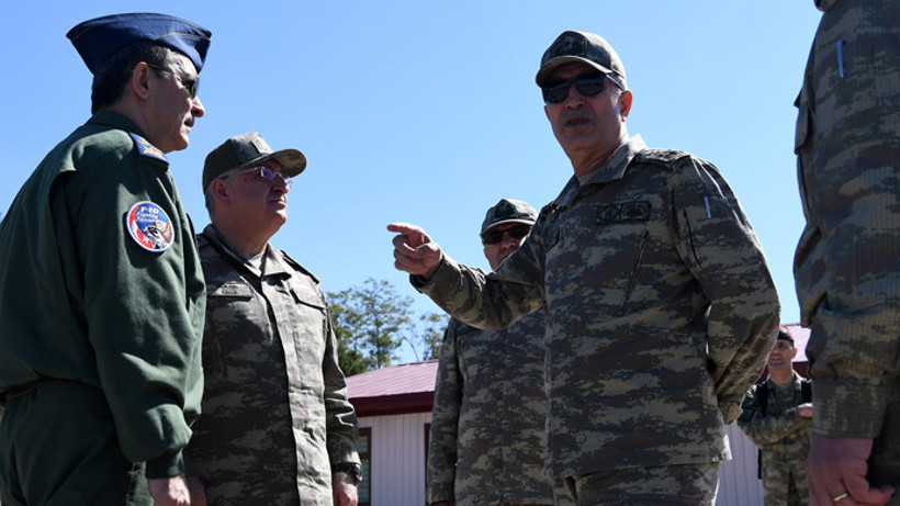 Genelkurmay Başkanı Akar ve kuvvet komutanları Van'da