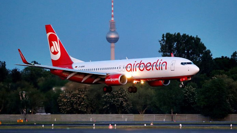 Air Berlin'de 100 uçuş iptal edildi