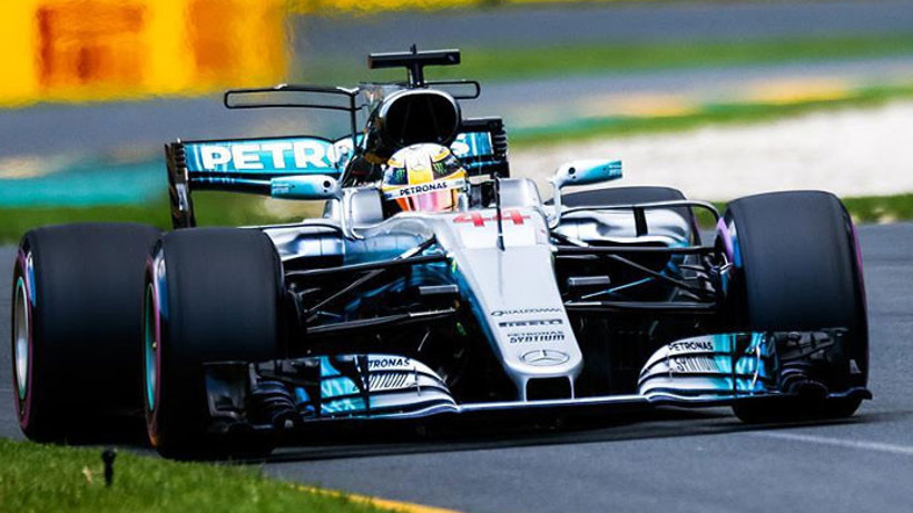 İtalya'da Hamilton pole pozisyonunda başlayacak