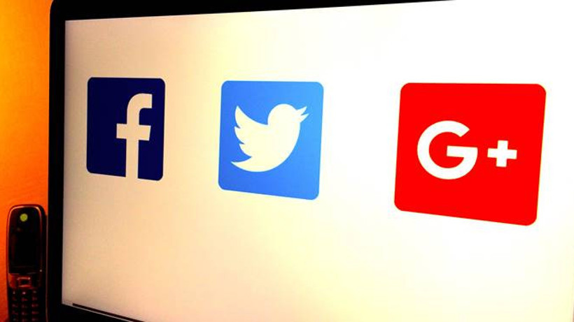 AB'den Facebook, Twitter ve Google'a uyarı