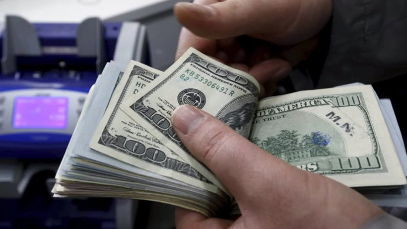 Dolar, kritik günde 5.85'i gördü