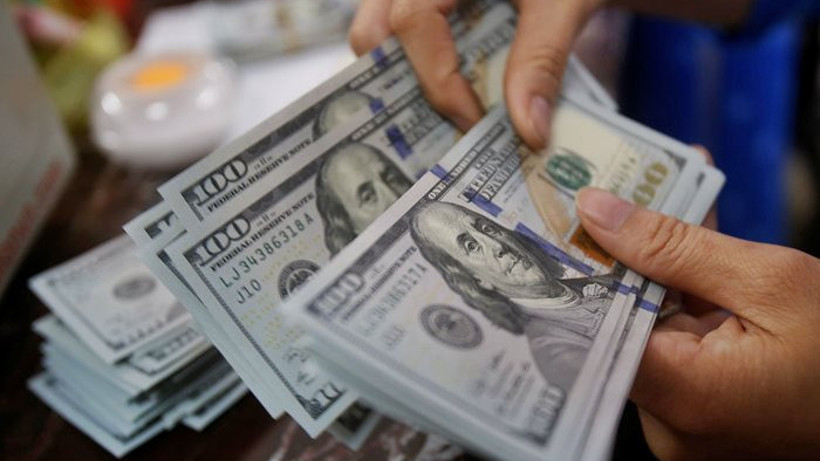 Dolar güçsüz, TL yatay