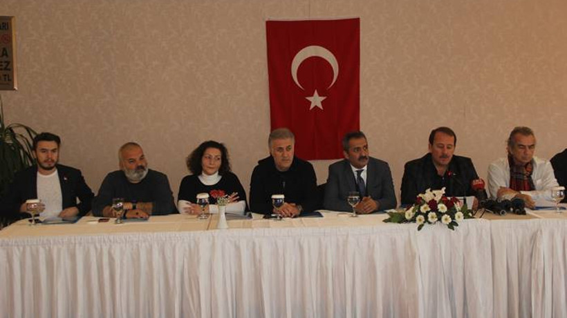 Sanatçılar Mehmetçik'e destek için Hatay'da