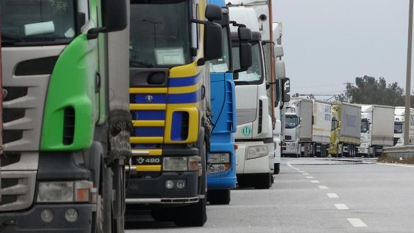 Kapıkule'de 20 kilometre TIR kuyruğu
