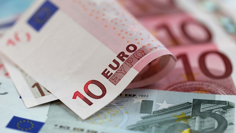 Juncker: İtalya'nın kaderi finansal piyasaların elinde değil