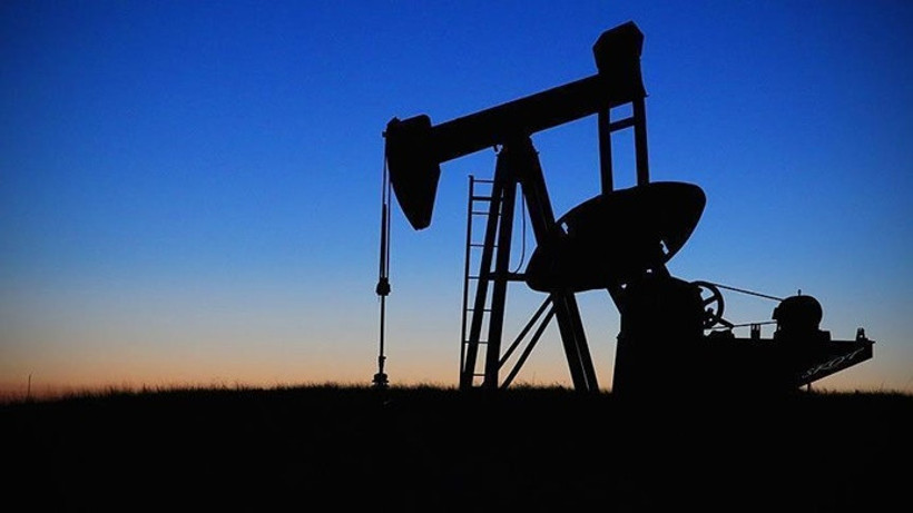 Petrol 71 dolara geriledi